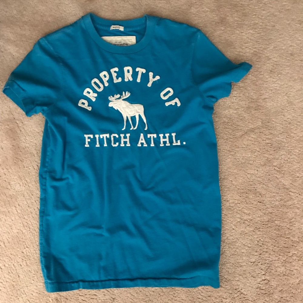 Men’s Small Abercombie and Fitch T-shirt